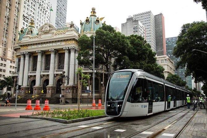 Walking Historical Tour - Art and Architecture Highlights
