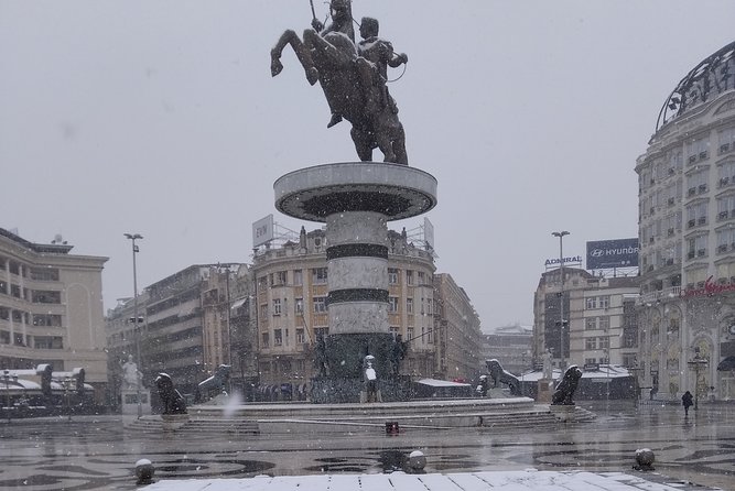 Walking In Skopje - Visiting the Parliament Building