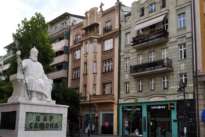 Walking In Skopje - Transportation and Meeting Point