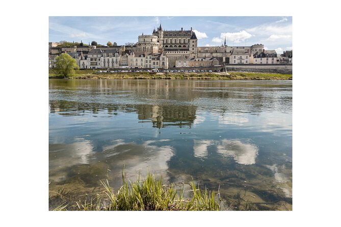 Walking Photography Tour of Amboise conducted in English - Key Points