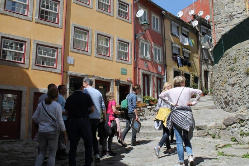 Walking tour discover Porto's center in German (max. 12 pax) - Practical Details and Tips