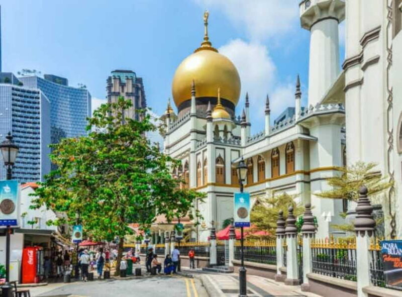 Walking Tour: Exploring Singapores Kampong Glam ! - Cultural and Commercial Highlights