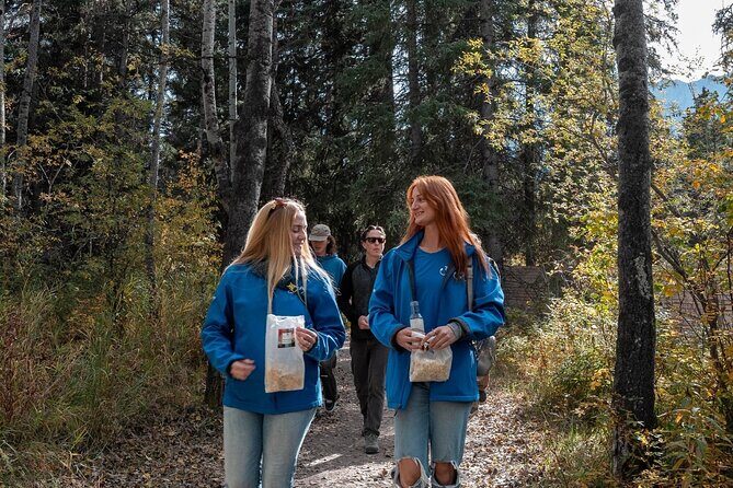 Walking tour Food Experience in Banff - Key Points