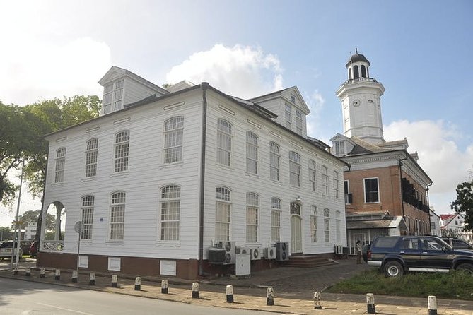 Walking Tour in Downtown Paramaribo - Architectural Highlights
