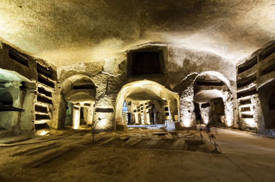 Walking Tour in Naples - Authentic Neapolitan Pizza Experience