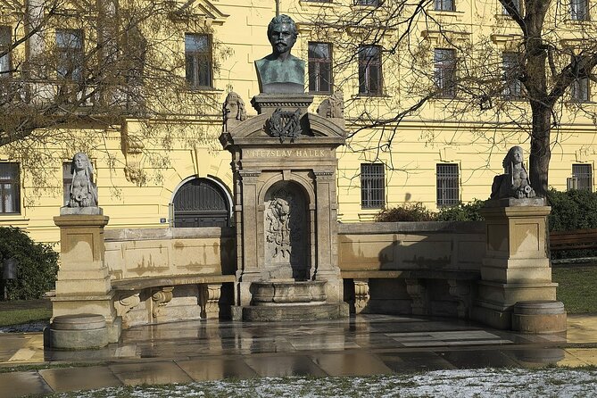 Walking Tour in New Town With Operation Anthropoid (Wwii) - Accessibility Features