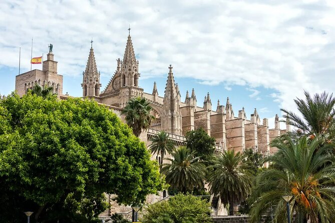 Walking Tour in Palma De Mallorca - Recommended Attire