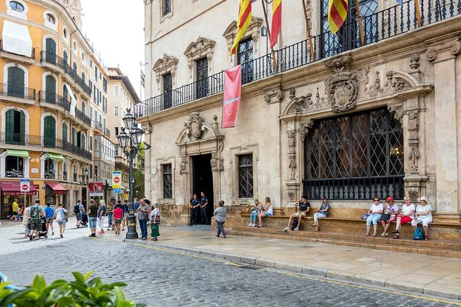 Walking Tour in Palma De Mallorca - Tour Participation and Confirmation