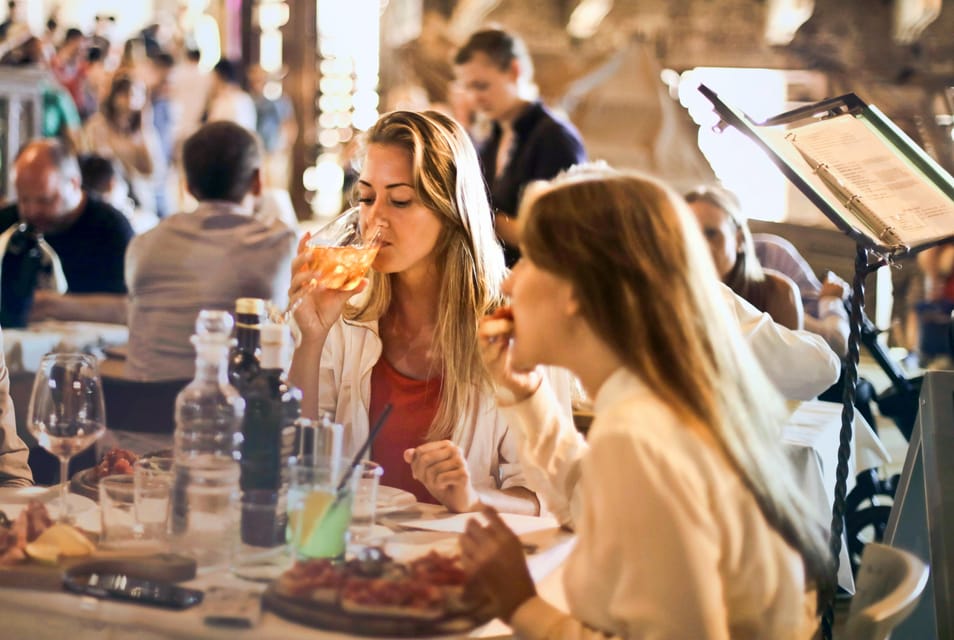 Walking Tour in Siena With Tastings and Stories - Tour Overview