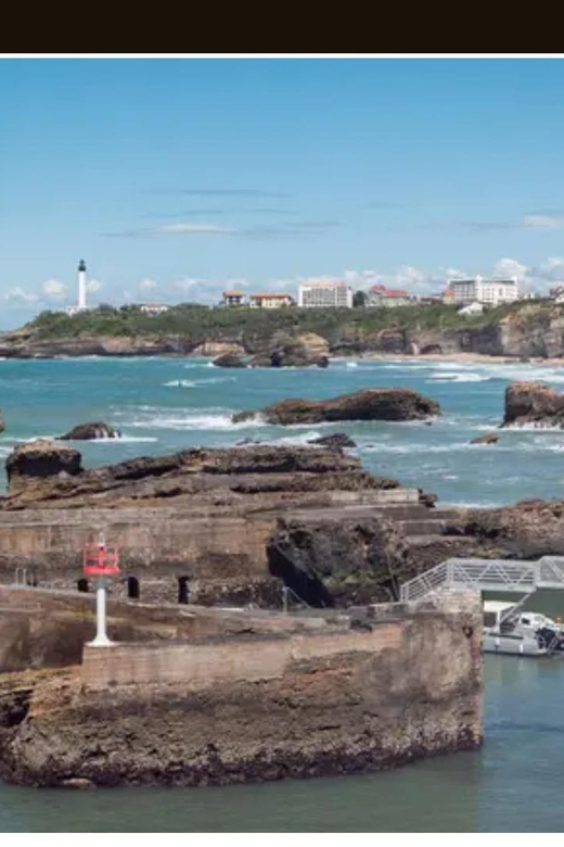 Walking Tour of Biarritz History and Curiosities - The Fishing Village and Its Landmarks