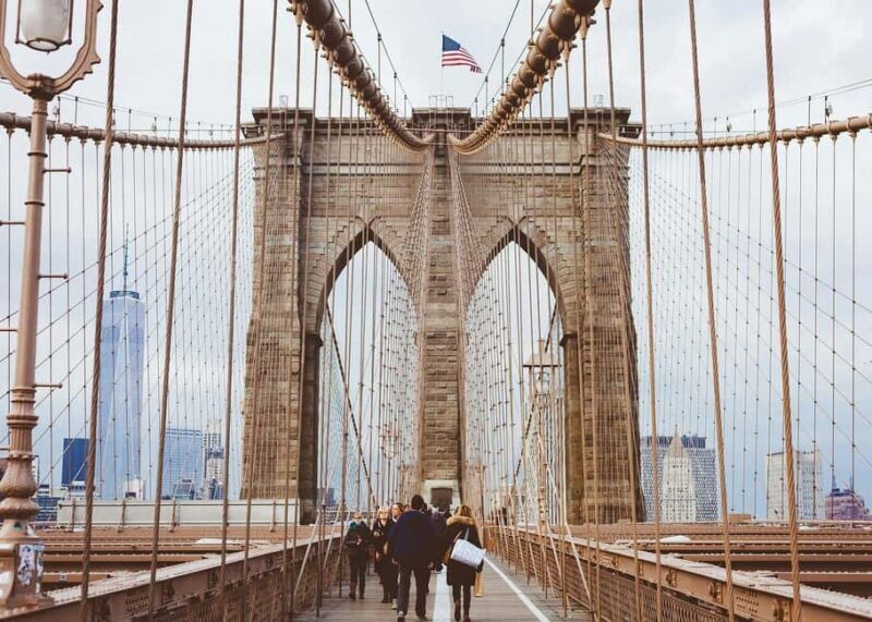 Walking tour of the Brooklyn Bridge and Dumbo - Breaking Down the Value