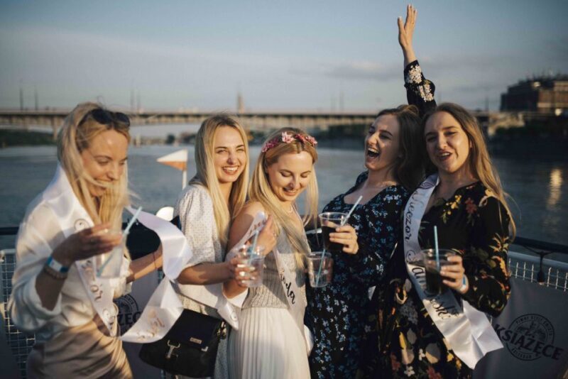 Warsaw: Boat Party with Unlimited Drinks &VIP Club Entrance - A Closer Look at the Experience
