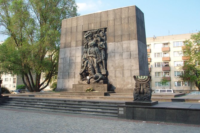 Warsaw Daily Jewish Ghetto Guided Tour With Jewish Cemetery - Tour Overview