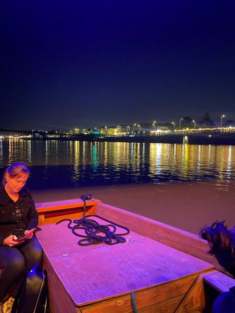 Warsaw: Evening Vistula Cruise with Welcome Drink - Practical Details and Tips