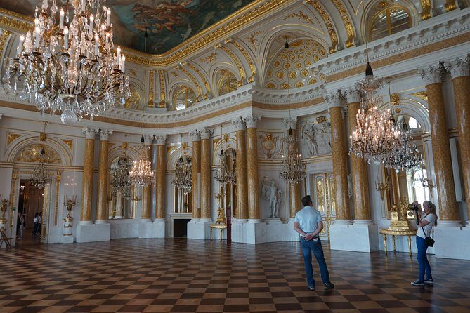 Warsaw Old Town with Royal Castle + Lazienki Park: PRIVATE TOUR /inc. Pick-up/ - The Price and How it Stacks Up