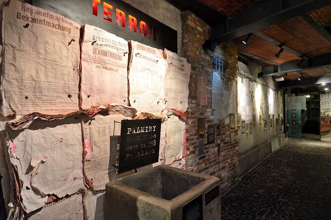 Warsaw Uprising Museum + Polish Vodka Museum: SMALL GROUP /inc. Pick-up/ - Inclusions