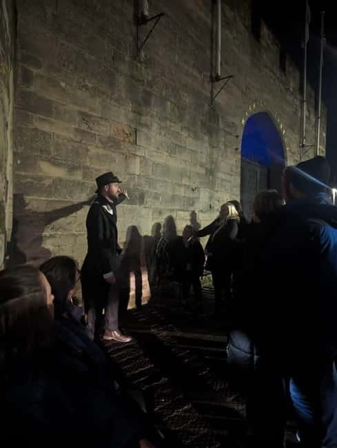 Warwick: Ghost, Crime & Murder Walking Tour - Key Points