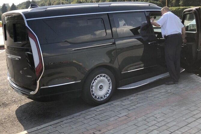 Washington Airport (IAD) to Washington RoundTrip Private Transfer - FAQ