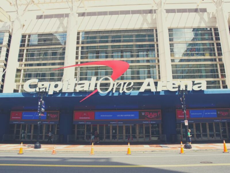Washington, D.C.: Washington Capitals Ice Hockey Game Ticket - The Setting: Capital One Arena and the D.C. Hockey Scene