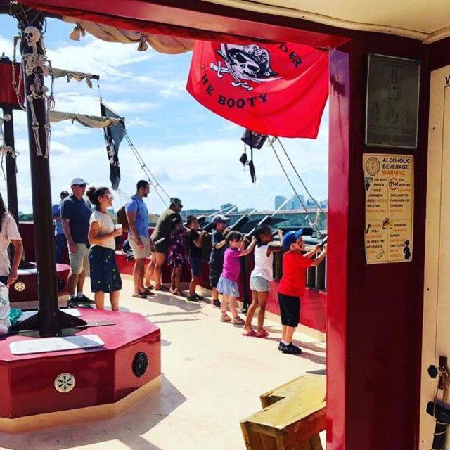 Washington DC: Family Treasure Hunt River Cruise - Refreshments and Amenities
