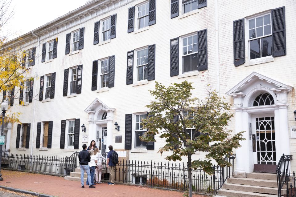 Washington DC: Potomac Cruise and Georgetown Walking Tour - Explore Georgetown Neighborhood