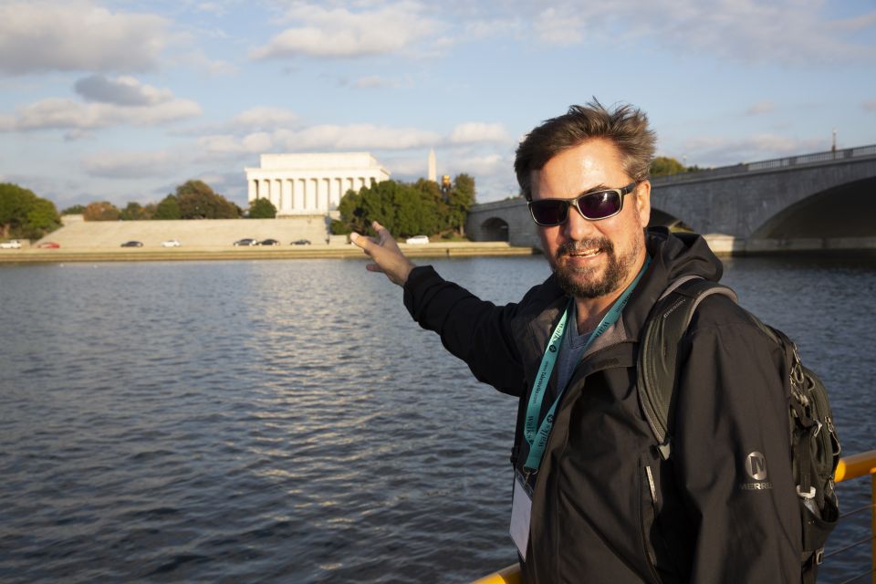 Washington DC: Potomac Cruise and Georgetown Walking Tour - Stories and Anecdotes From Locals