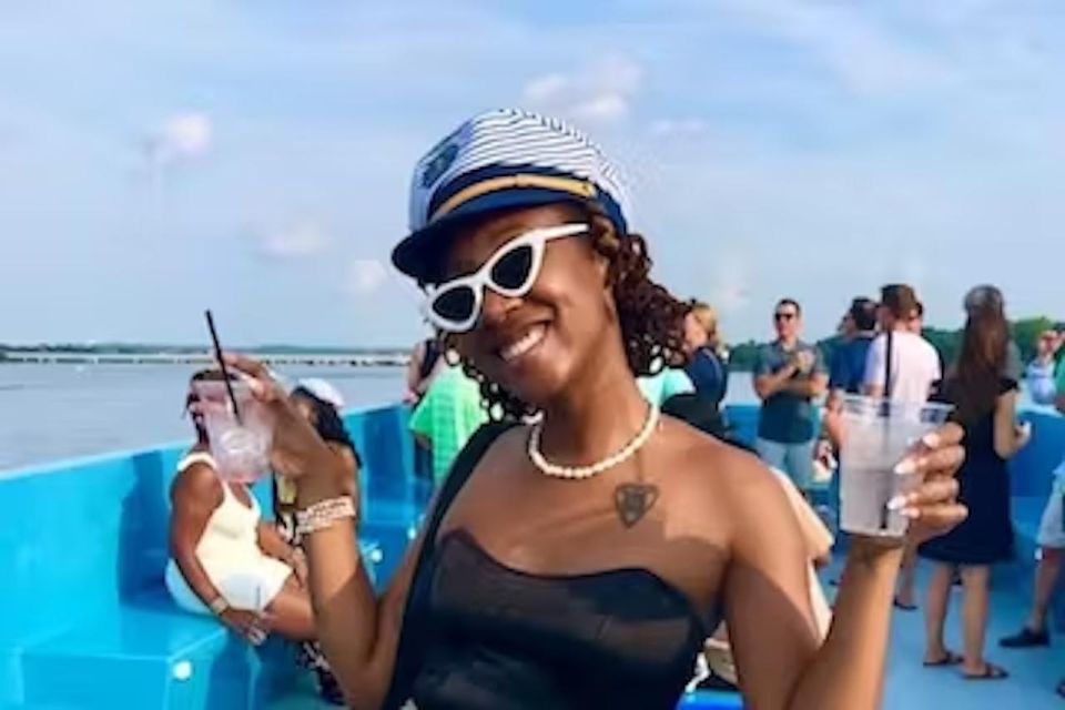 Washington, Dc: Potomac River Yacht Cruise With Open Bar - Meeting Point