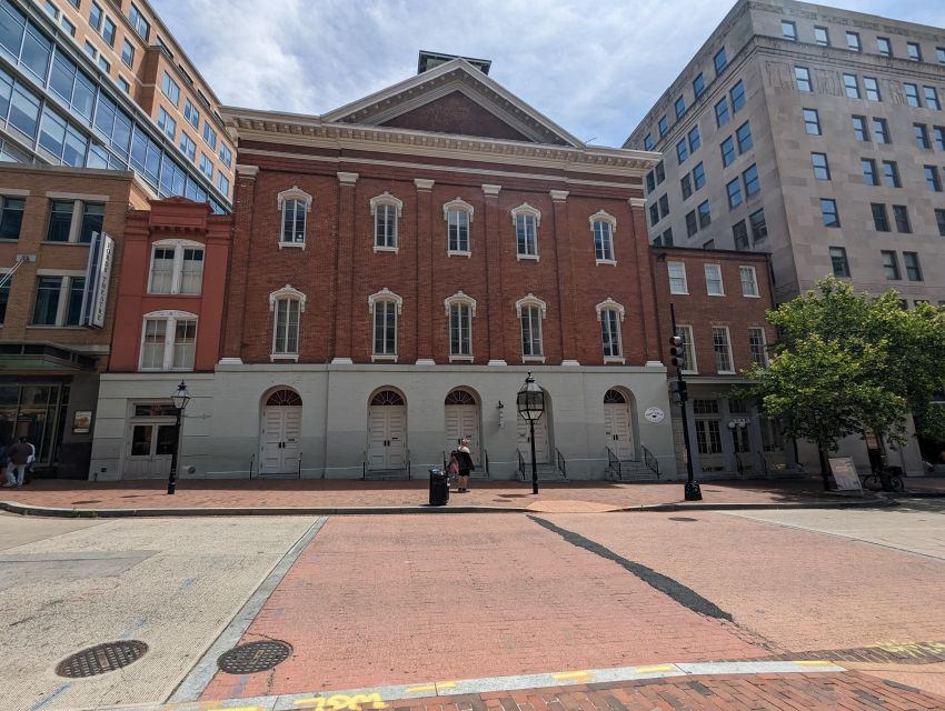 Washington DC: Presidential Crime Scenes Walking Tour - Covering Exterior of Buildings