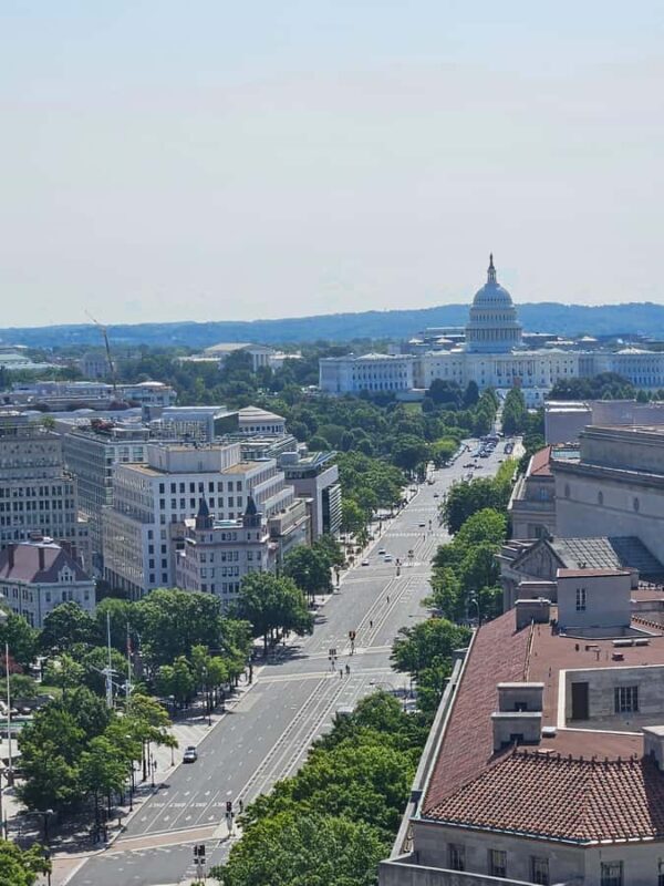 Washington, DC: Small Group Tour with Driver/Guide and Water - A Closer Look at the Itinerary