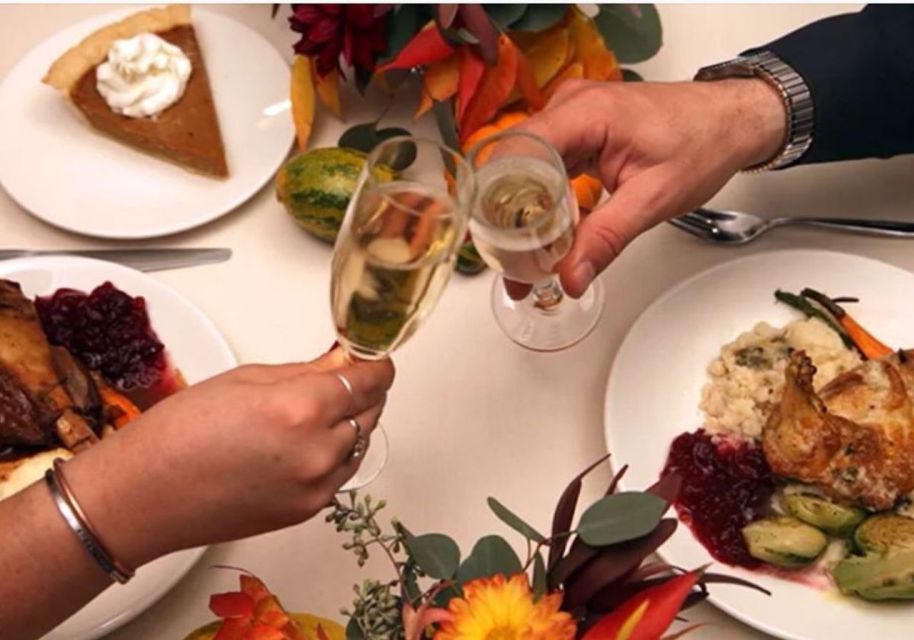 Washington, DC: Thanksgiving Day Lunch Cruise - Inclusion