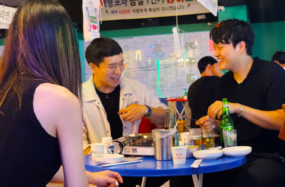 Watching Baseball Match & Local Food Experience in Seoul - Highlights of the Baseball Match