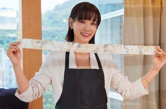 Water Marbling Workshops in Somerset New Jersey - Group Size and Atmosphere