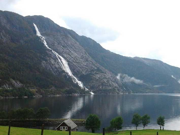 Waterfall Langfoss and Låtefossen - Detailed Itinerary