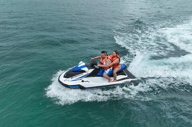 Wave Runner Rentals in Cancún Explore the Waves - Why This Experience Is Worth Considering