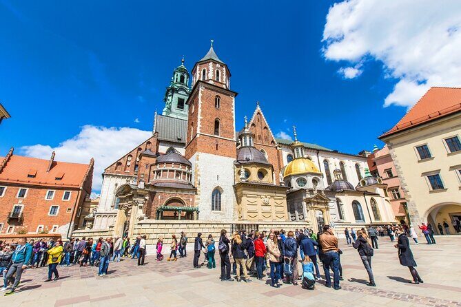 Wawel Castle and Cathedral with St Mary Basilica tour - Practical Aspects
