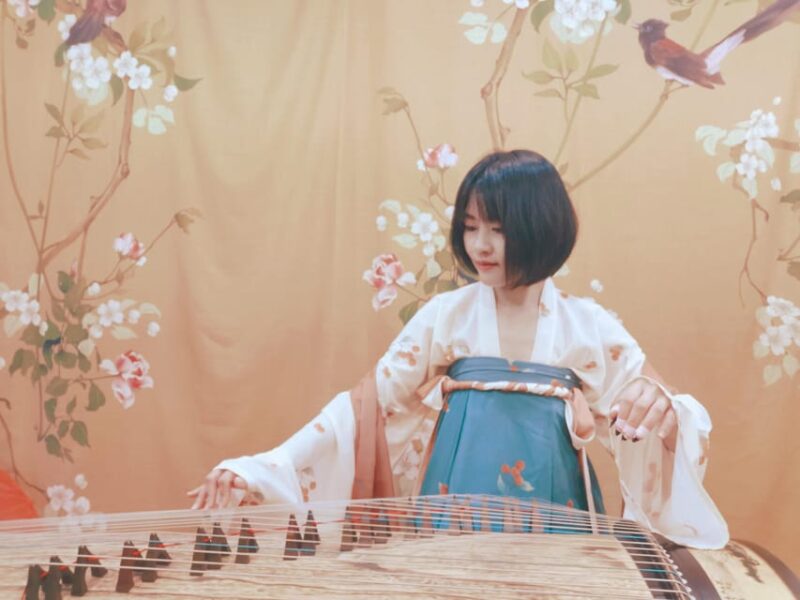 Wear Hanfu and Play Guzheng - Key Points