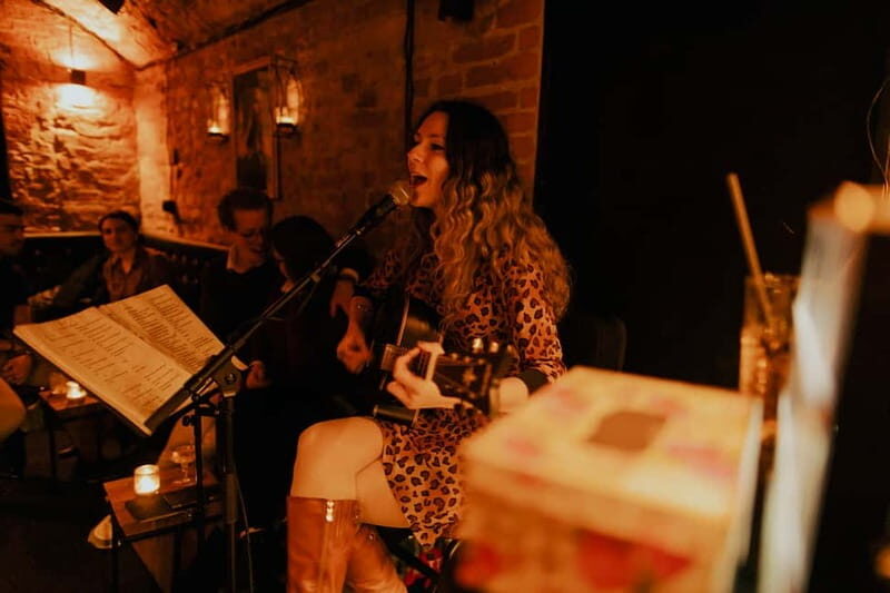 Wednesday Night Live Music with Cocktails - A Closer Look at the Experience