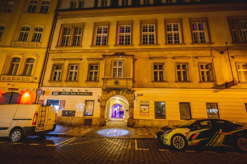 Weekend Night @ The 2nd Floor Secret Club (House / Tech) - Cultural Community Engagement