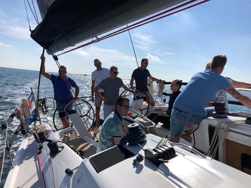 Wemeldinge: Oosterschelde Sailing Trip with Skipper - 2 hrs - The Highlights of the Oosterschelde