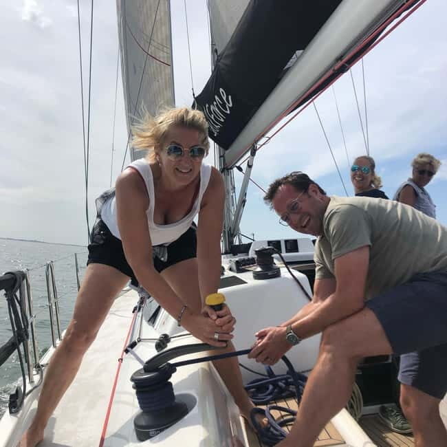 Wemeldinge: Oosterschelde Sailing Trip with Skipper - 2 hrs - FAQs