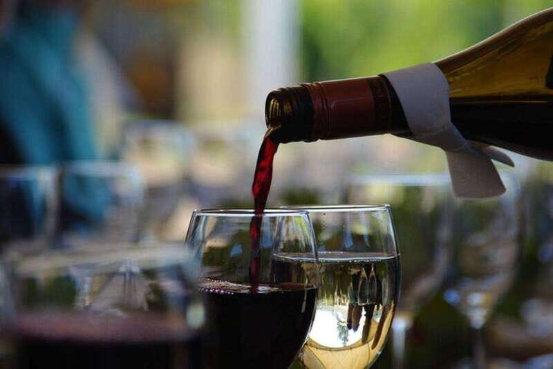 West Kelowna: Wine Tour with Tastings - Key Points