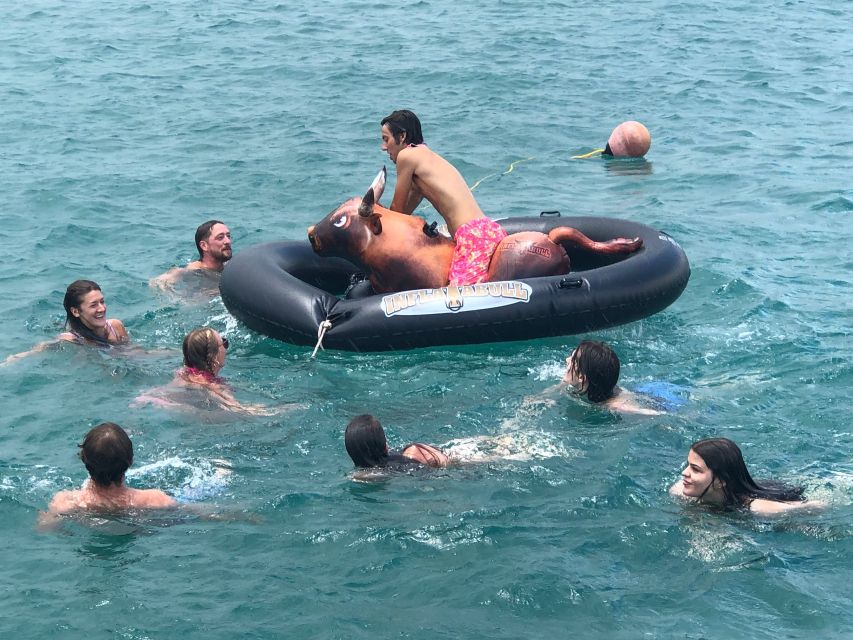 West Palm Beach: Sip & Dip Cruise - Activities: Swimming and Watersports