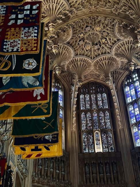 Westminster Abbey Tour with Changing of the Guard and Royal Palaces - The Sum Up