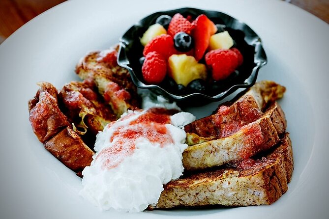 Whale Watching and Sunrise Breakfast Cruise in Honolulu - Meeting and Pickup Details