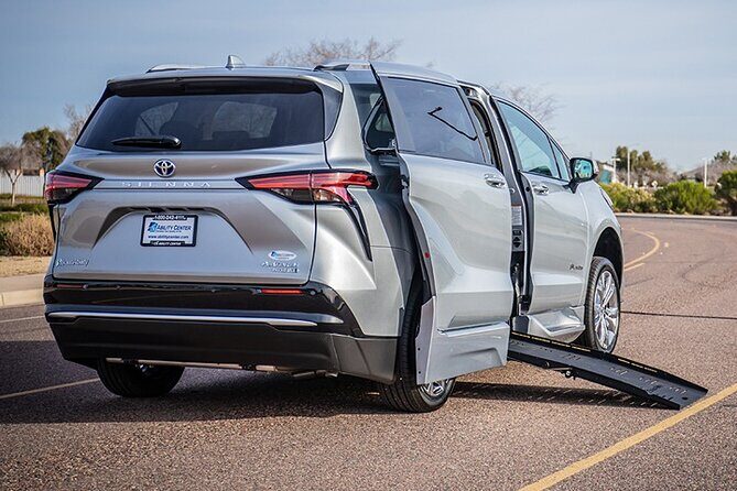 Wheelchair Accessible Airport Transfer Chicago to OHare, Midway - Detailed Breakdown of the Experience