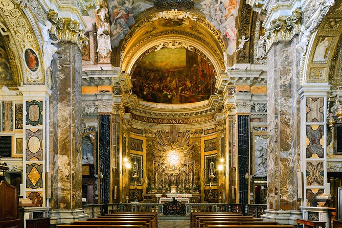 When in Rome Small Group Walking Tour - Wandering Through History