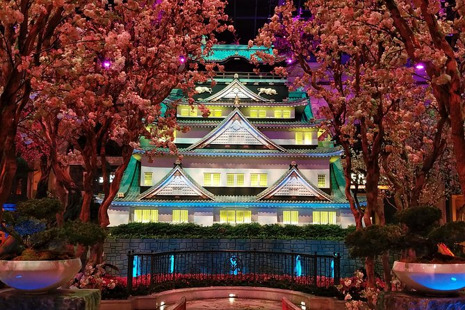 Where the Spots Are: Las Vegas Strip Walking Tour - Food and Drink Options