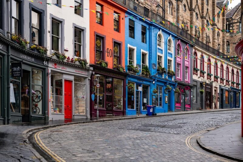Whiskey Walks: A Spirited Journey Through Edinburgh - Key Points
