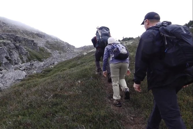 White Pass Mountaineering Adventure - Exploring the White Pass Scenic Ridge