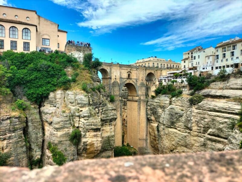 White Villages and Ronda: Day Trip From Seville. - Discovering Setenil De Las Bodegas